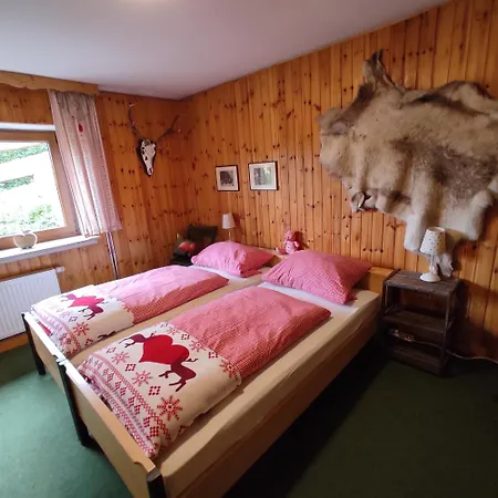 Jagdhaus Holtebock * Winterberg